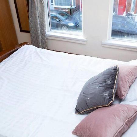 Cheerful 2 Bedroom House In The Heart Of Belfast Exteriér fotografie